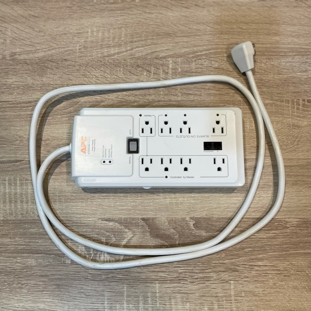 APC Power-Saving Surge Protector, 8 Outlets